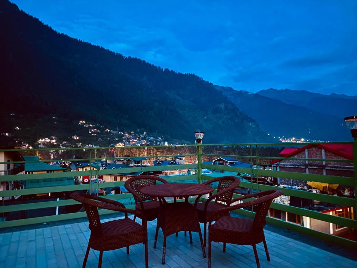 Winterline Resort Near Mall Road Manali - Centrally Heated & Air Cooled Exterior photo